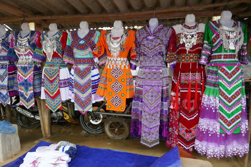 Coc Ly Market Tour - Image 7